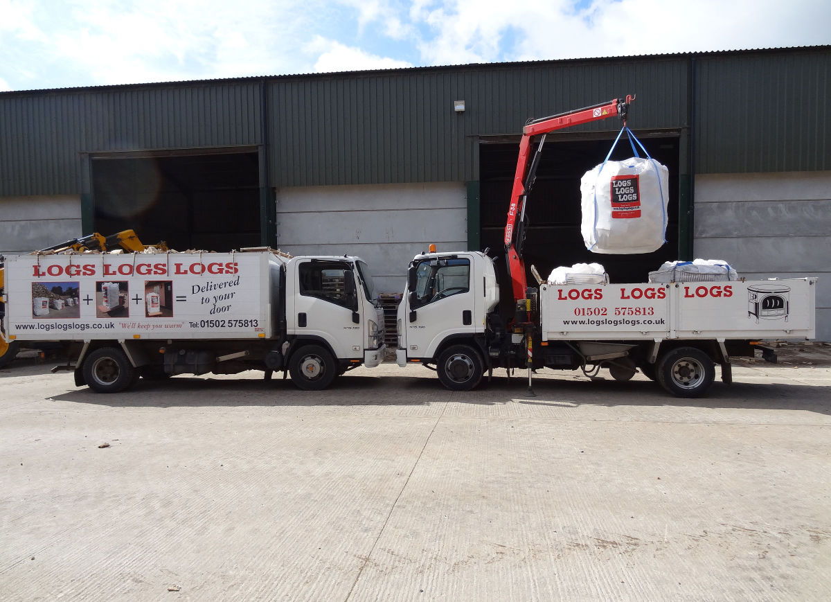 Delivering kiln dried logs in bulk bags and loose to Norfolk & Suffolk, including Norwich, Diss, Woodbridge and surrounding areas.
We sell bulk bags nationally, 100% British Timber